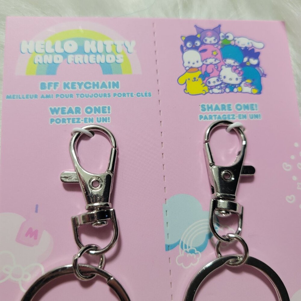 Hello Kitty Keychain Set - Picture 4 of 7